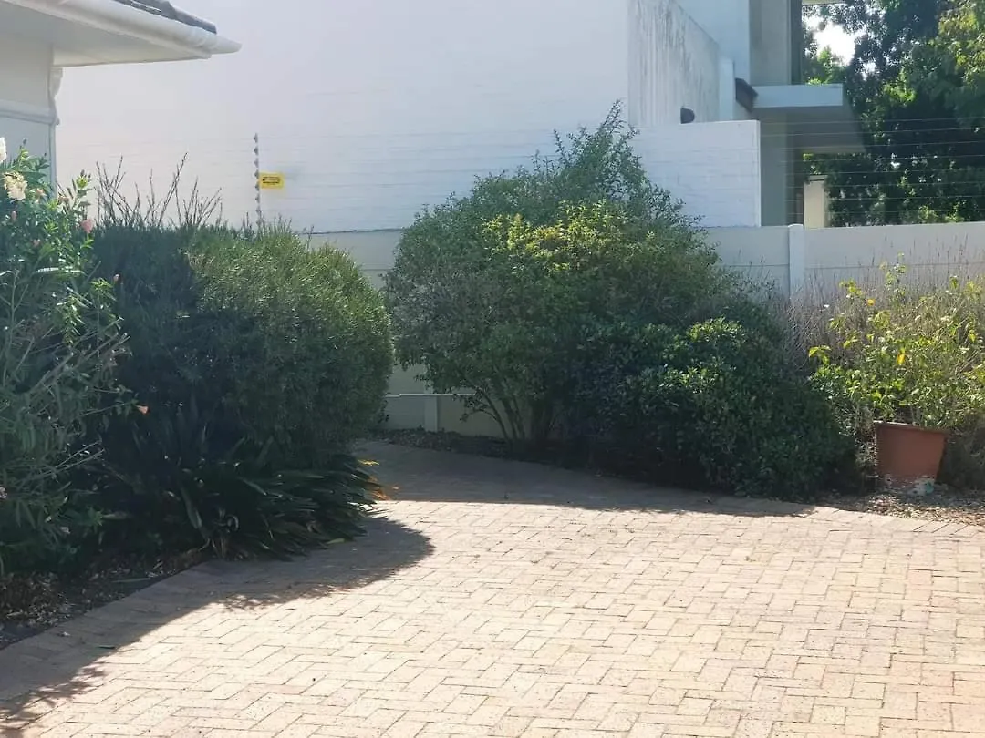 Executive Accommodation Belleville Bellville 2*,