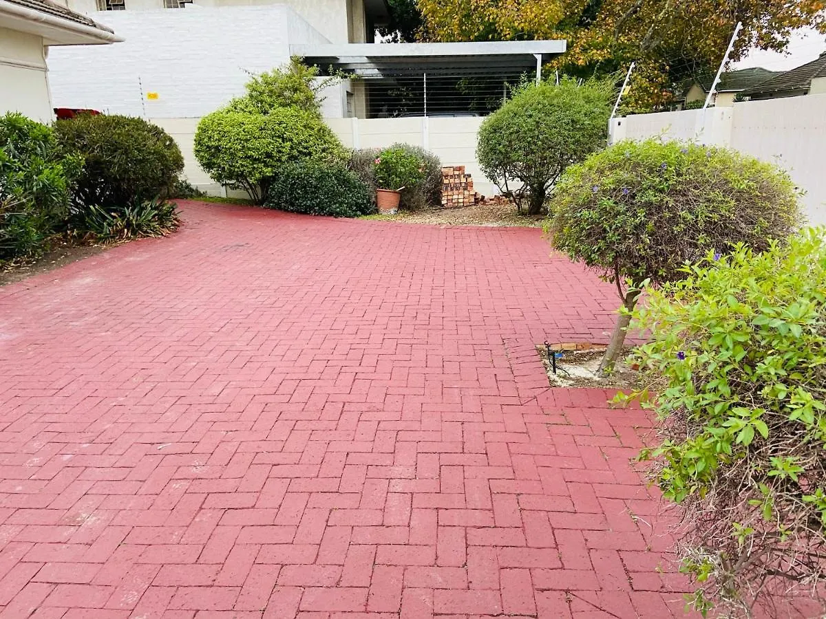 Executive Accommodation Belleville Bellville 2*,  Südafrika